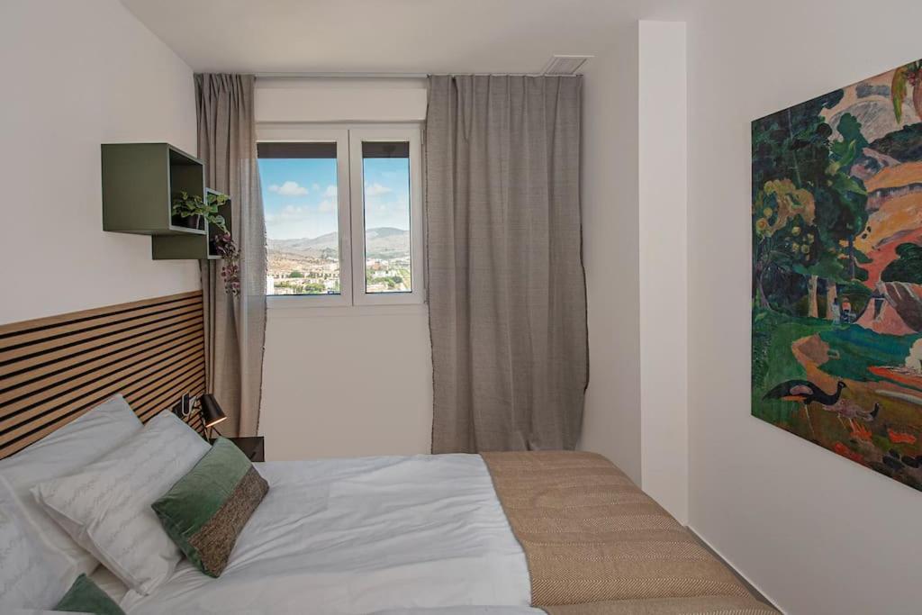 Urban Jungle In Center, 18th Floor, Rooftop Pool, Free Parking Appartement *