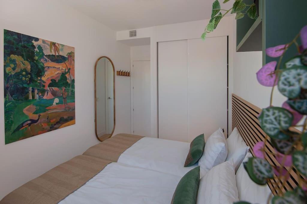 Urban Jungle In Center, 18th Floor, Rooftop Pool, Free Parking Appartement *
